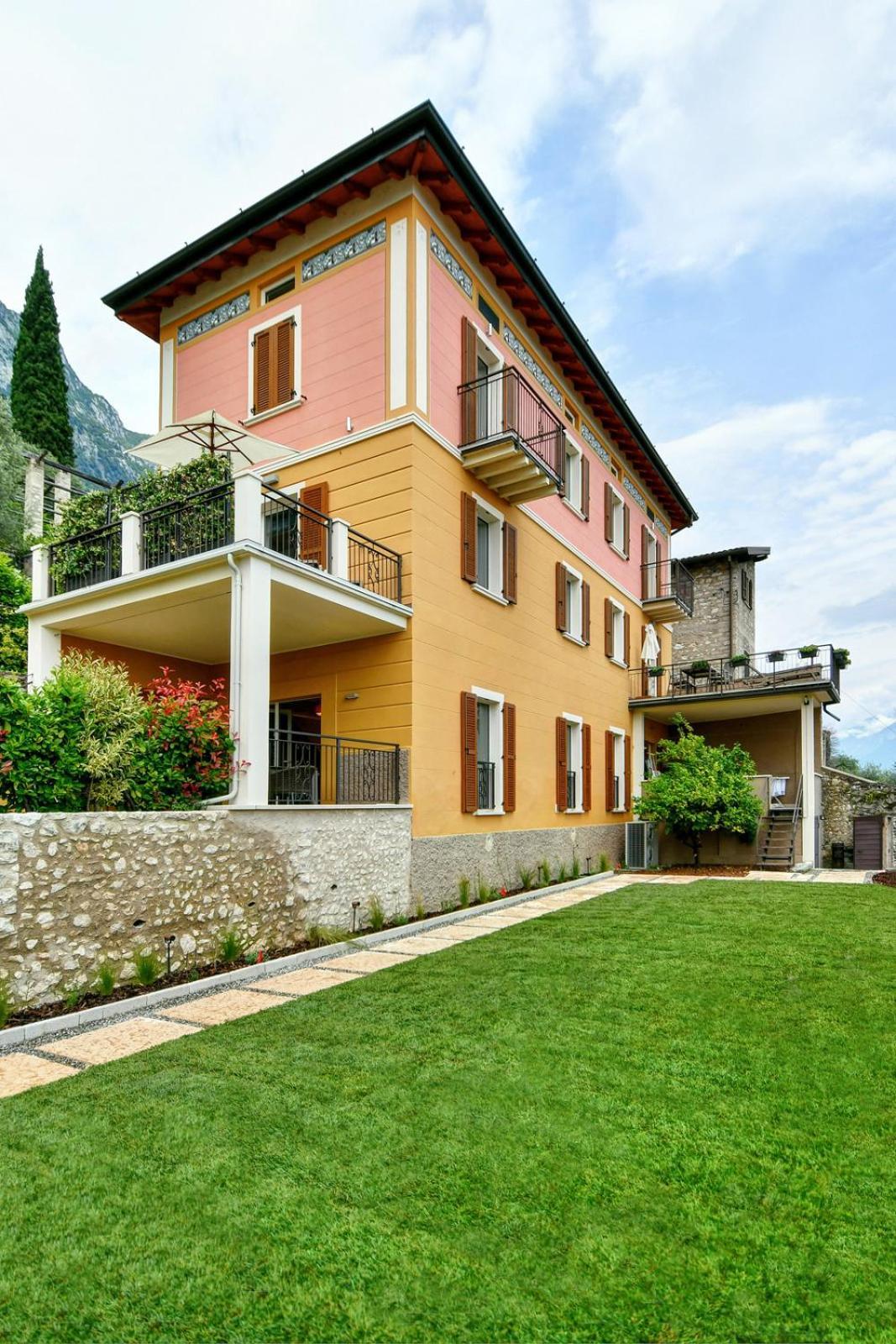 Bed and Breakfast Il Sogno Sul Lago à Gargnano Extérieur photo